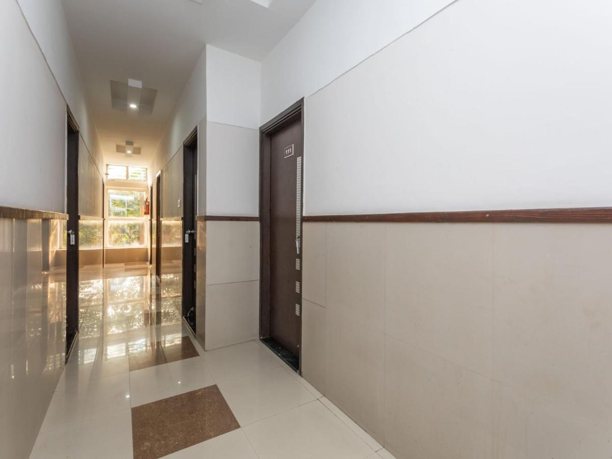 Oyo 72937 Hotel Tyagraj Agra  Bagian luar foto